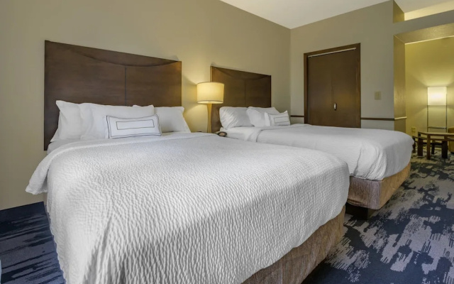 Fairfield Inn & Suites Slippery Rock