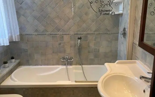 34 Arena House
