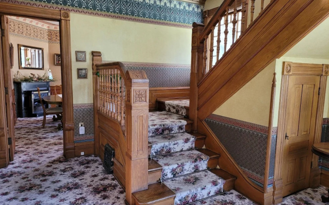 Grand Victorian B&B Inn