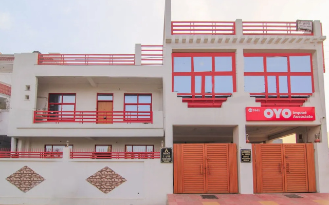 OYO 7441 Gomti Nagar