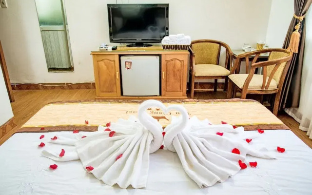 OYO 1143 Thu Giang Hotel