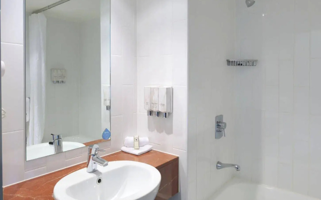 Metro Hotel Ipswich International