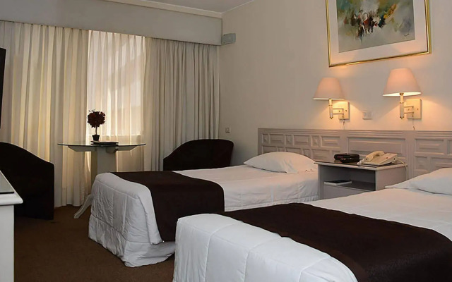 Maria Angola Hotel & Centro de Convenciones