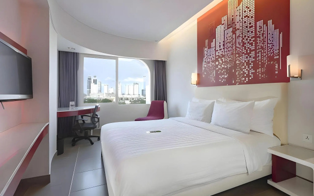Blue Sky Hotel Petamburan