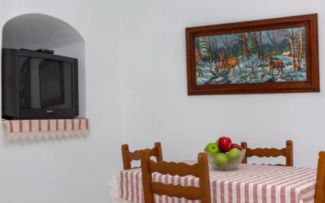 Vrodos House