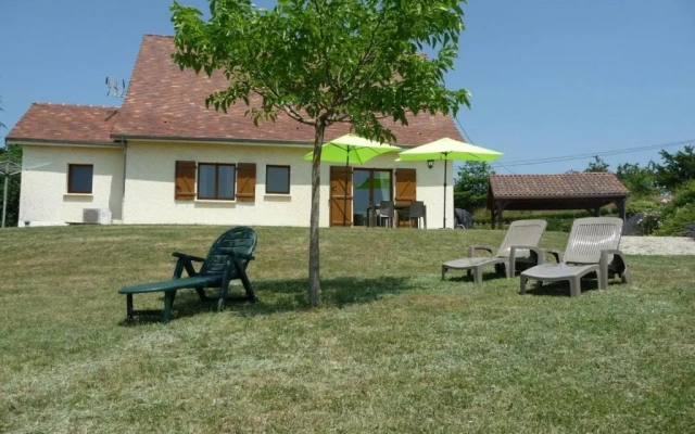 Gîte Salignac-Eyvigues, 3 pièces, 4 personnes - FR-1-616-116