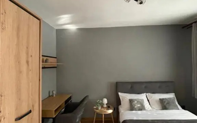Cozy Studio 1 Bedroom nearby Value Center Mall