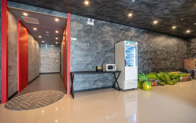 Hwaseong Hotel and You