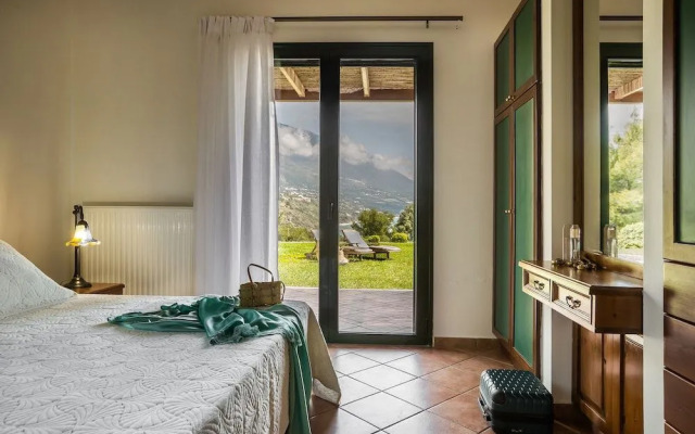 Alekata-Traditional Villas of Kefalonia