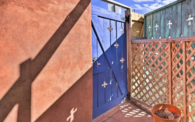 Idyllic Española Casita w/ Charcoal Grill