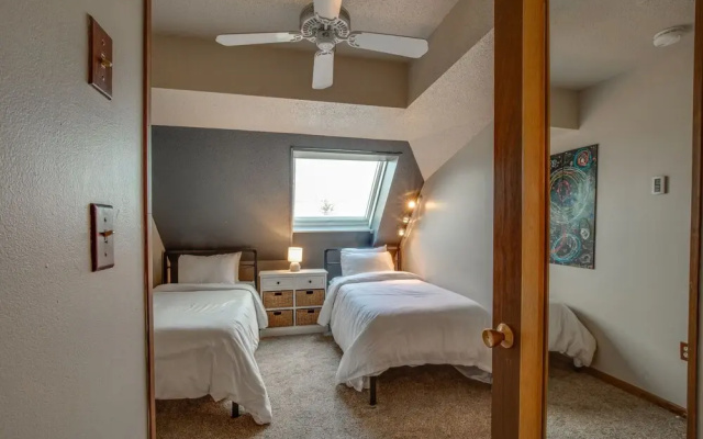 Mountain Green Condo 3f1 2 Bedroom Condo