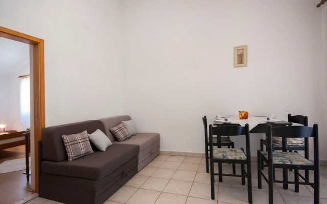 Apartments Maretic