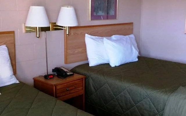Red Carpet Inn Dix