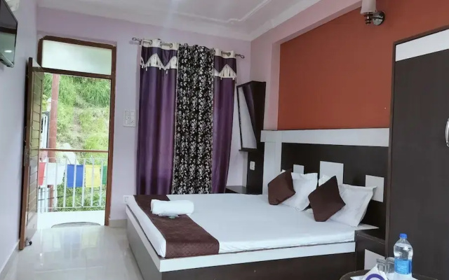 Hotel Adventure Inn 20 Metre from Swimming Pool