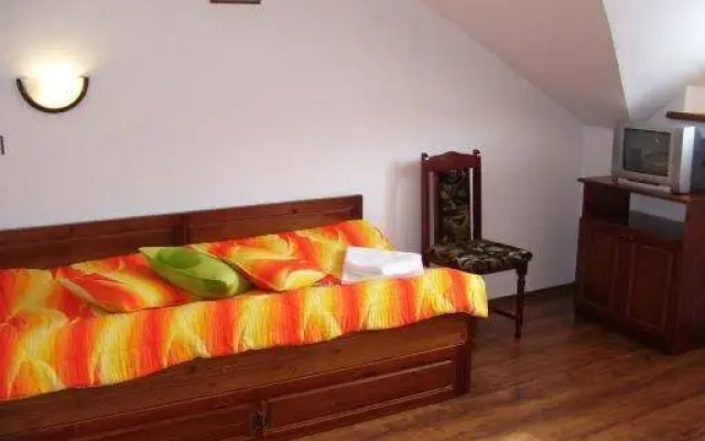 Iundova Guest House