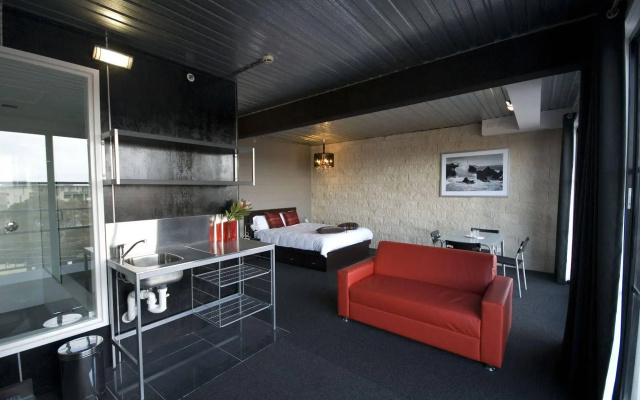 Summer House Backpackers Melbourne