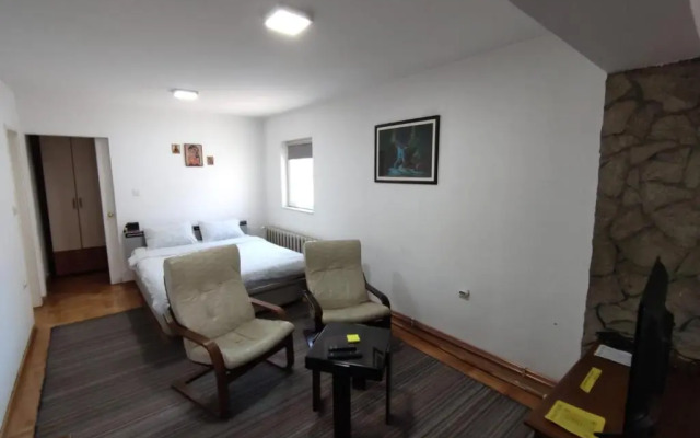 Nikolic Apartment