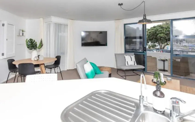 Ocean Retreat 228