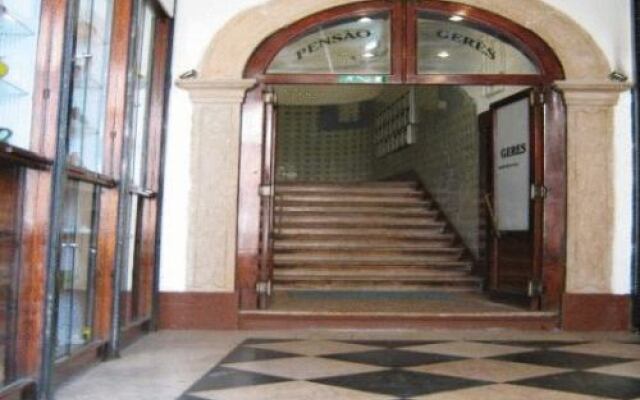 Отель Residencial Geres Лиссабон вид на фасад