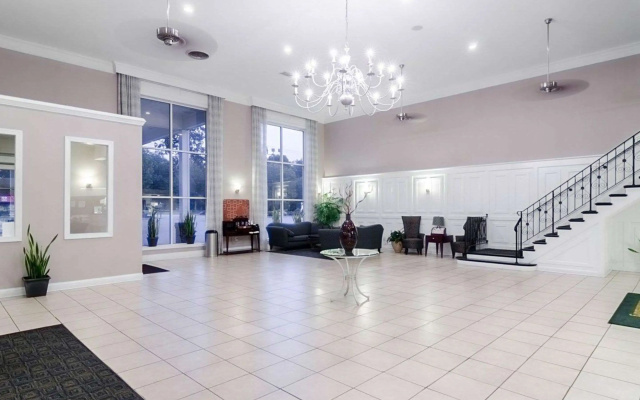 Rodeway Inn & Suites Williamsburg Central