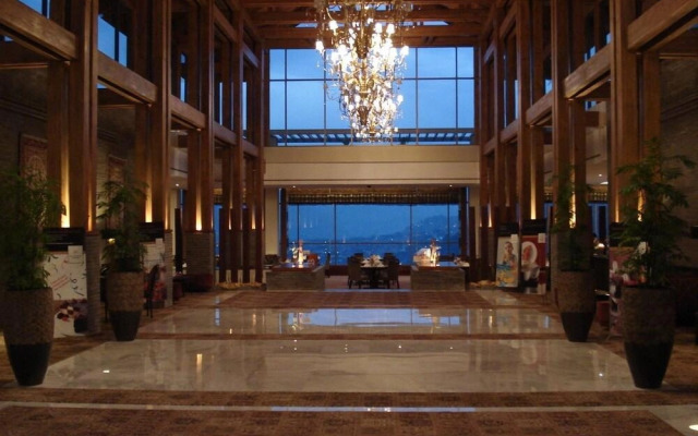 Mir Continental Hotel