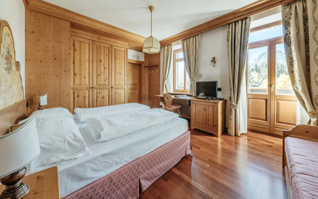 Franceschi Park Hotel