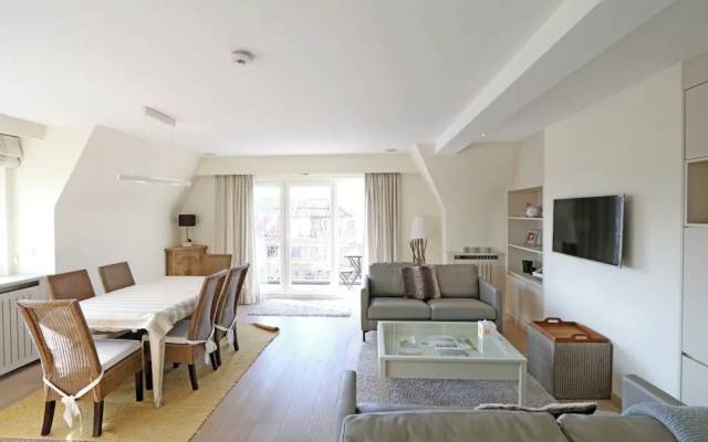 Apartment in Knokke Near Zeedijk Beach