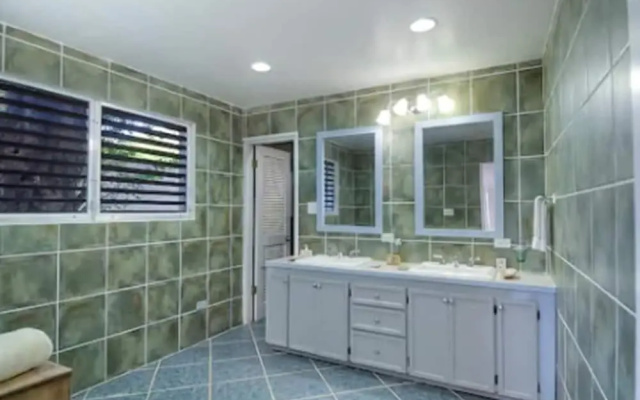 Fort Recovery Beachfront Villa & Suites Hotel