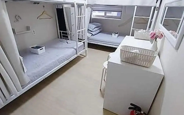 Funwave guesthouse in Haeundae