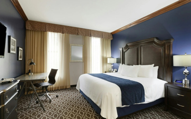 Des Lux Hotel