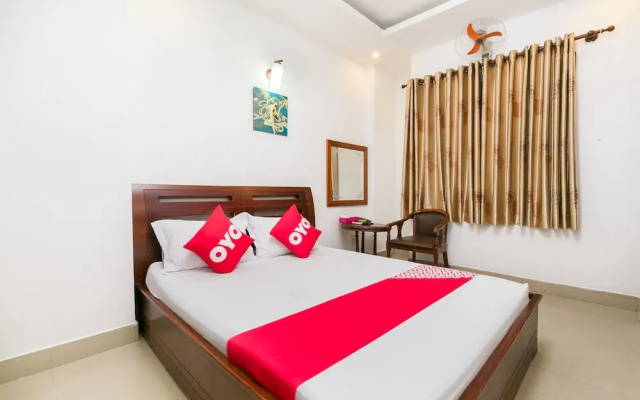 Long Phung Hoang Hotel by OYO Rooms