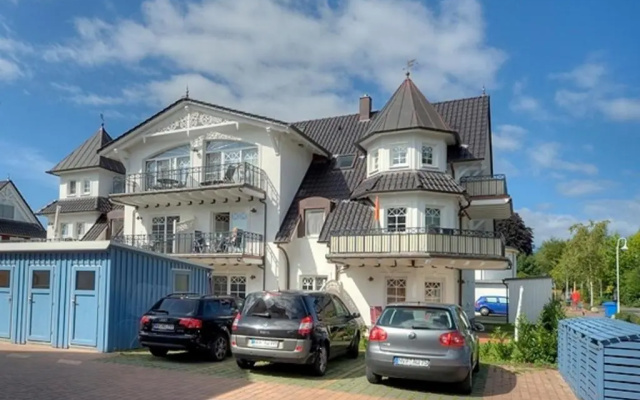 Villa Carpe Diem, FW 8