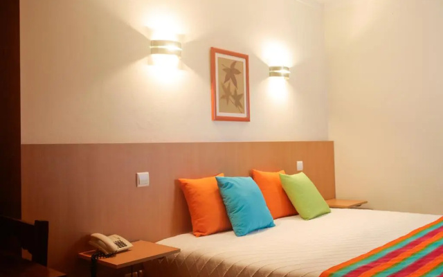 Hotel Santiago Vagos