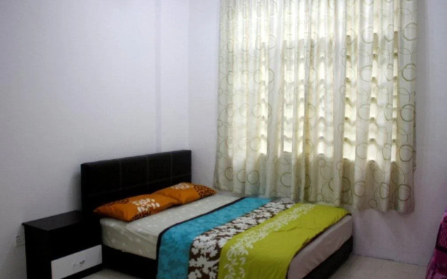Harvest Green Apartment @ Crown Imperial Court