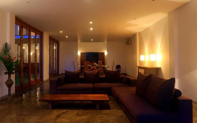Blue Mangrove Villa