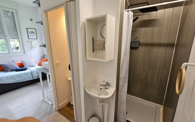 Les Glycines - Studio 9m2 Cosy et Reposant 1p