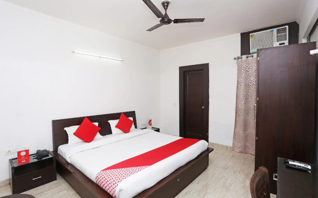 OYO 19309 Hotel Rajshree