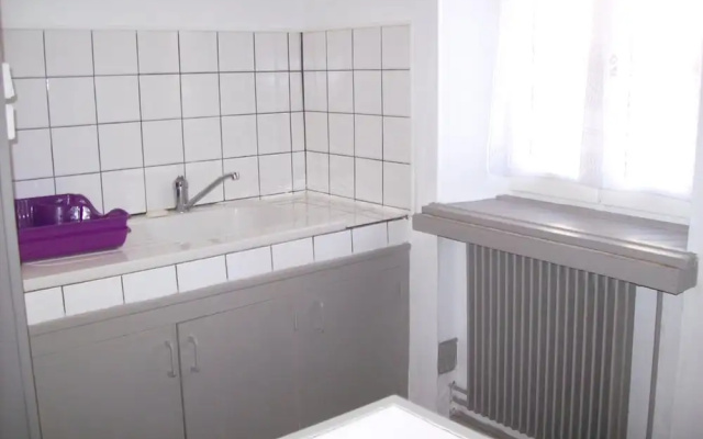 House With 3 Bedrooms in Bourbon-lancy, With Wifi