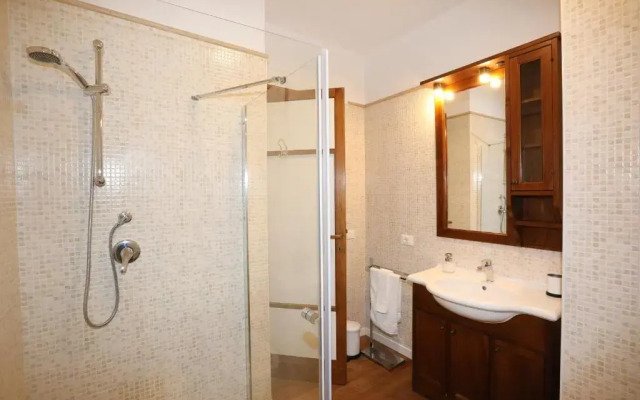 Unique Luxury Apartment and Rooms