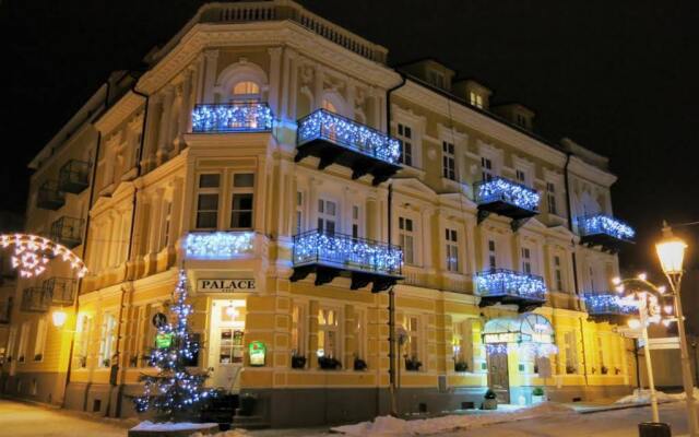 Отель LD Palace Чехия, Франтишкови-Лазне - отзывы, цены и фото номеров - забронировать отель LD Palace онлайн вид на фасад