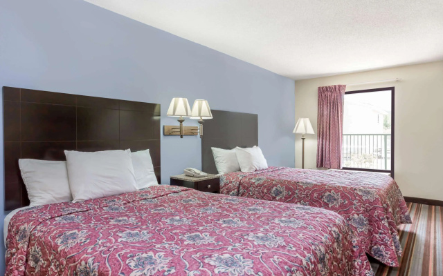 Days Inn by Wyndham Sanford