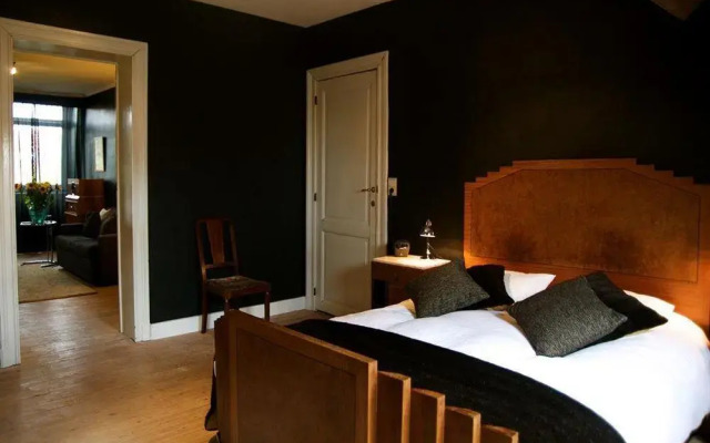 Bed  Breakfast 76