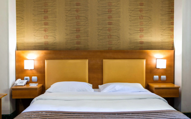 Athens Cypria Hotel