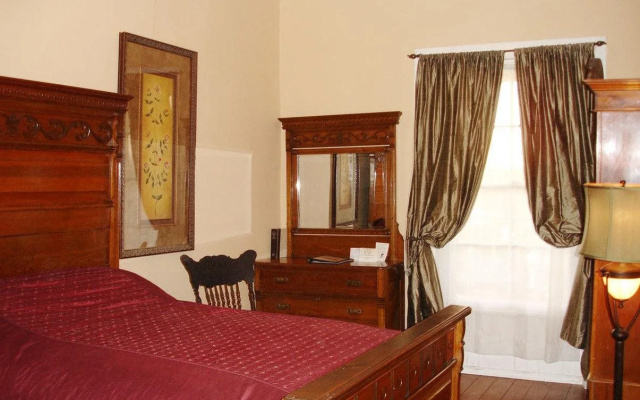 Hotel Leger