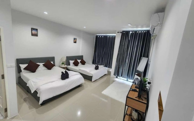 DA Airport Hotel