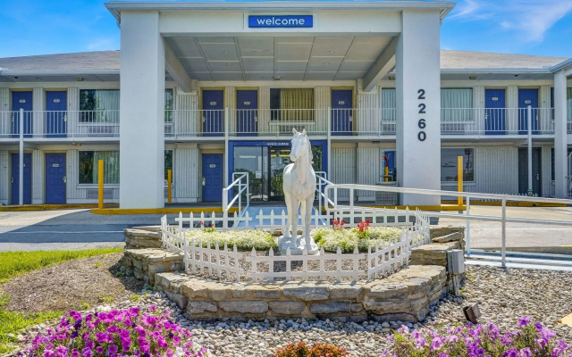 Motel 6 Lexington East
