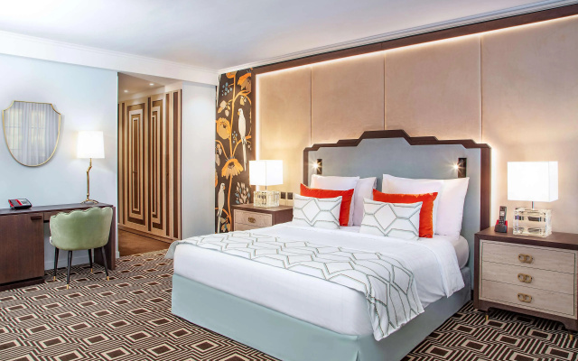 Hotel Bristol