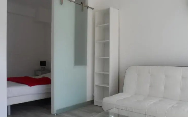 Home Rental Avenue de Grasse