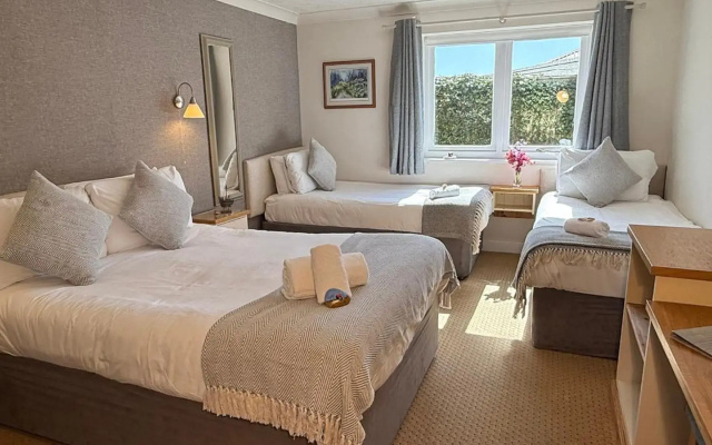 River Haven Hotel