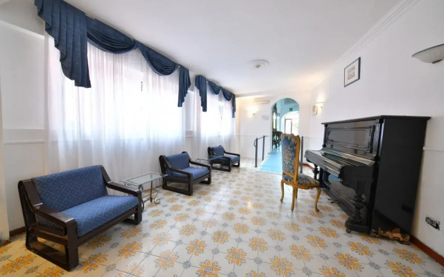 Hotel Antares